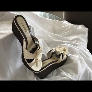 Max Studio White Leather Wedges